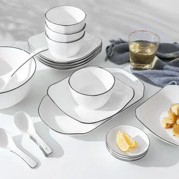 Набор от съдове за готвене, домакинство, пръчици за хранене, керамични чаши и чинии, купи за хранене, комбинация от японската леката луксозна посуда, една или две
