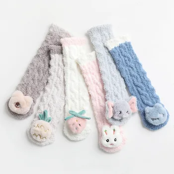 Есенно-зимни изолирани детски чорапи от коралов кадифе с модел от картун За новородени момчета и момичета, Детски чорапи със средна дължина