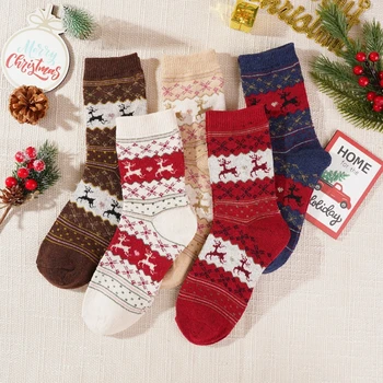 1 чифт коледни чорапи с принтом червено лосове, японски реколта дамски зимни изолирана чорапи в контрастен цвят със средна дължина