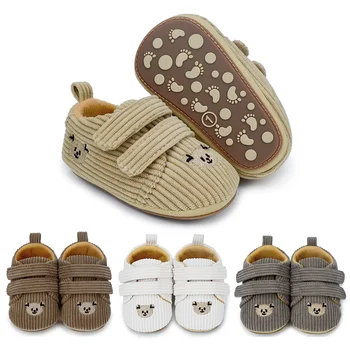 Корейската обувки за малки момчета с бродерия на Мече, Ежедневни обувки за деца, Вельветовые нескользящие детски гуменки за момичета, които за първи път отиват